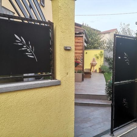 Apartma Qbed Gracisce Exterior photo